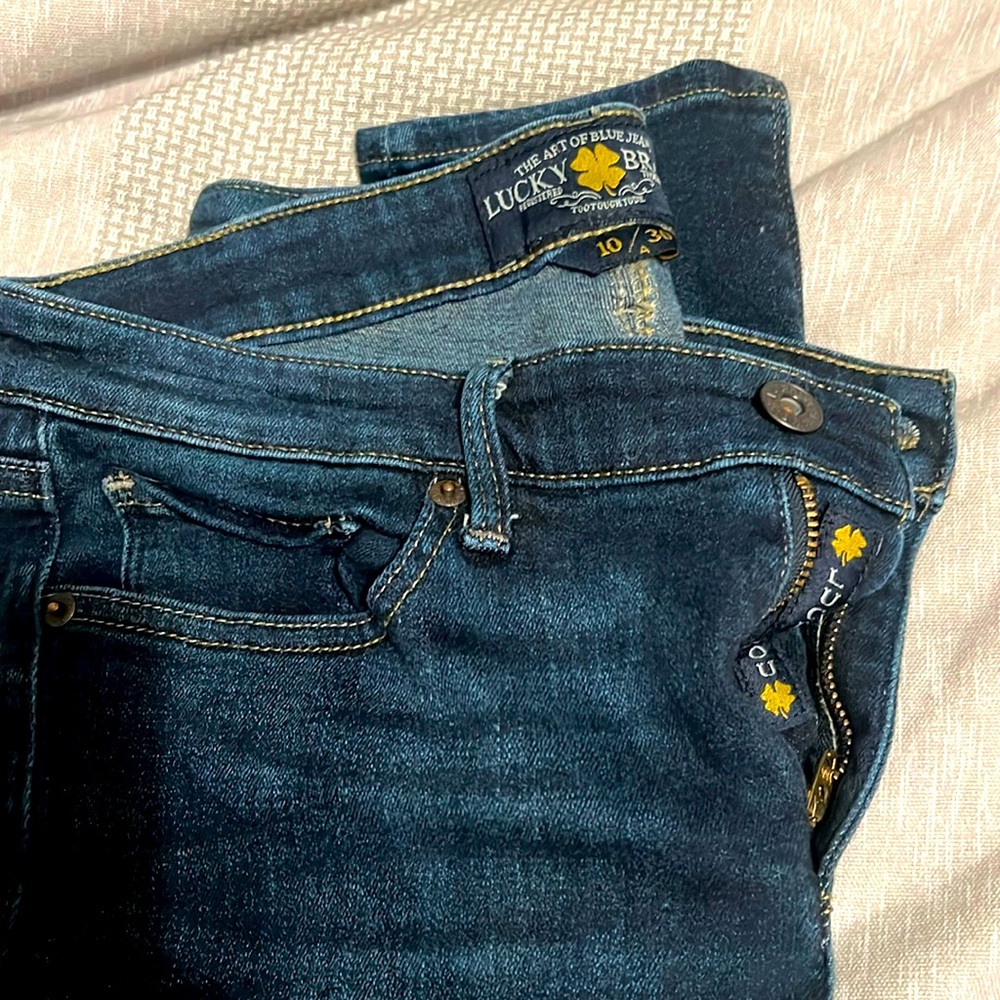 Lucky Brand Women’s skinny jeans size 10/30 stretchy gentle use